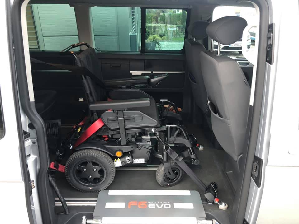 VW T6 Multivan - behindertengerechter Umbau mit Kassettenlift - Fricke Bremen Oldenburg Wilhelmshaven (3)